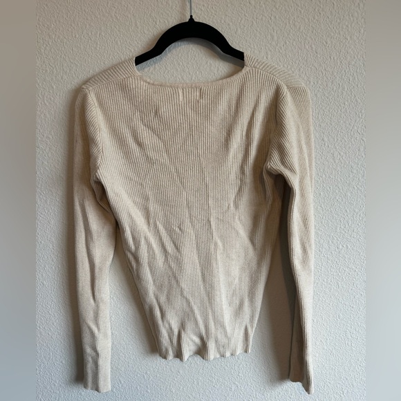 Dreamers by Debut Sweater - Picture 5 of 5